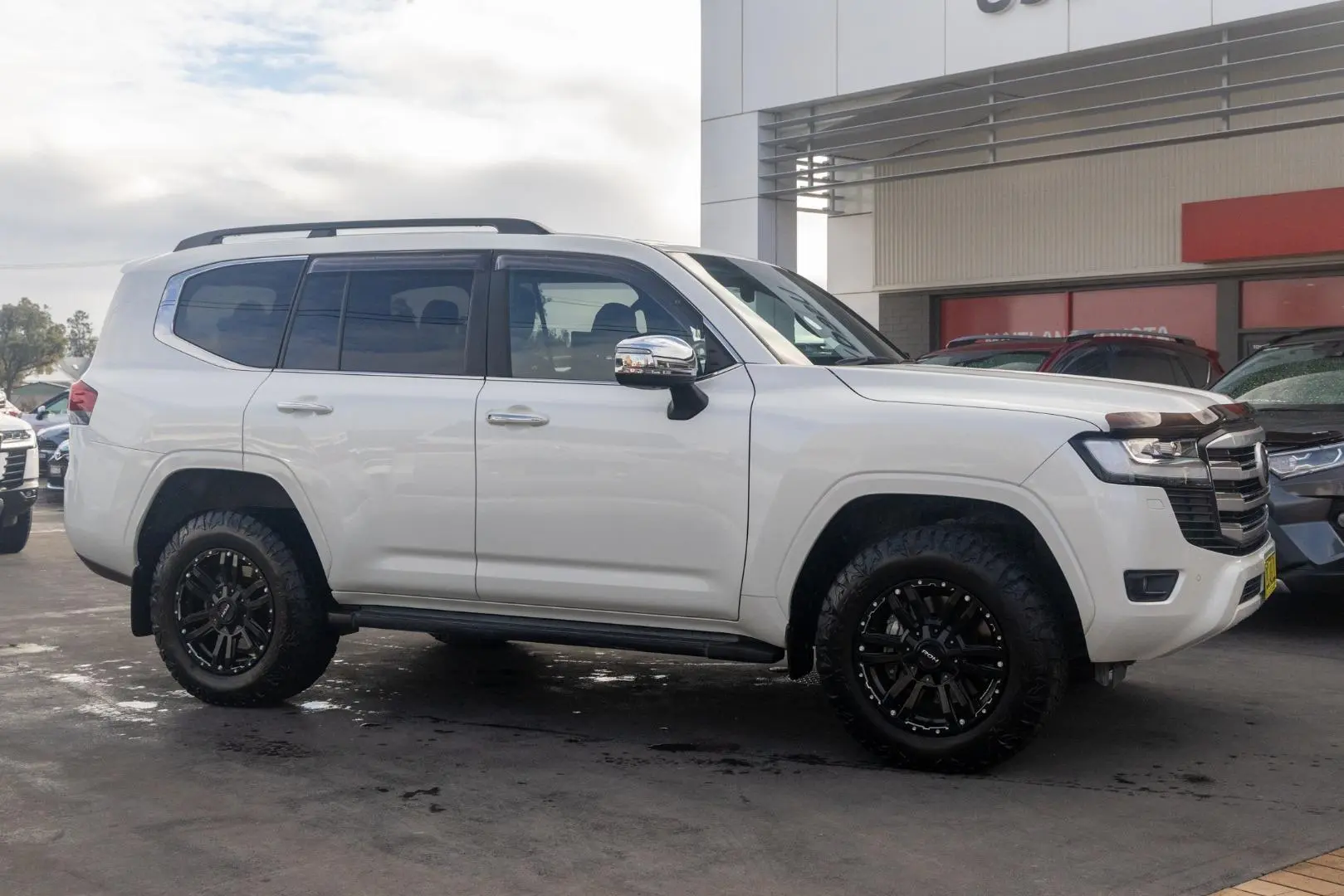2022 Toyota Landcruiser Gallery Image 3