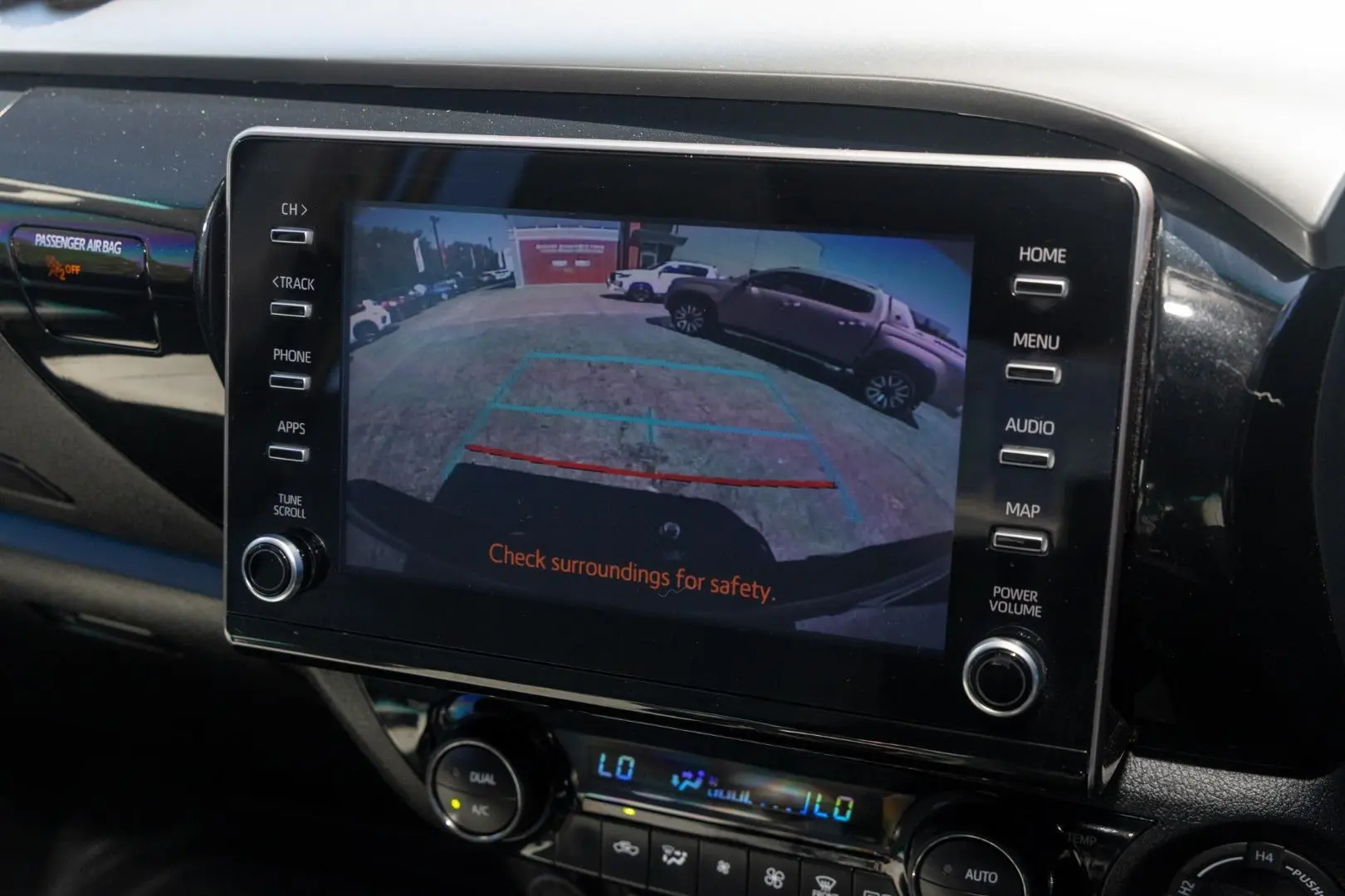 2021 Toyota Hilux Gallery Image 15