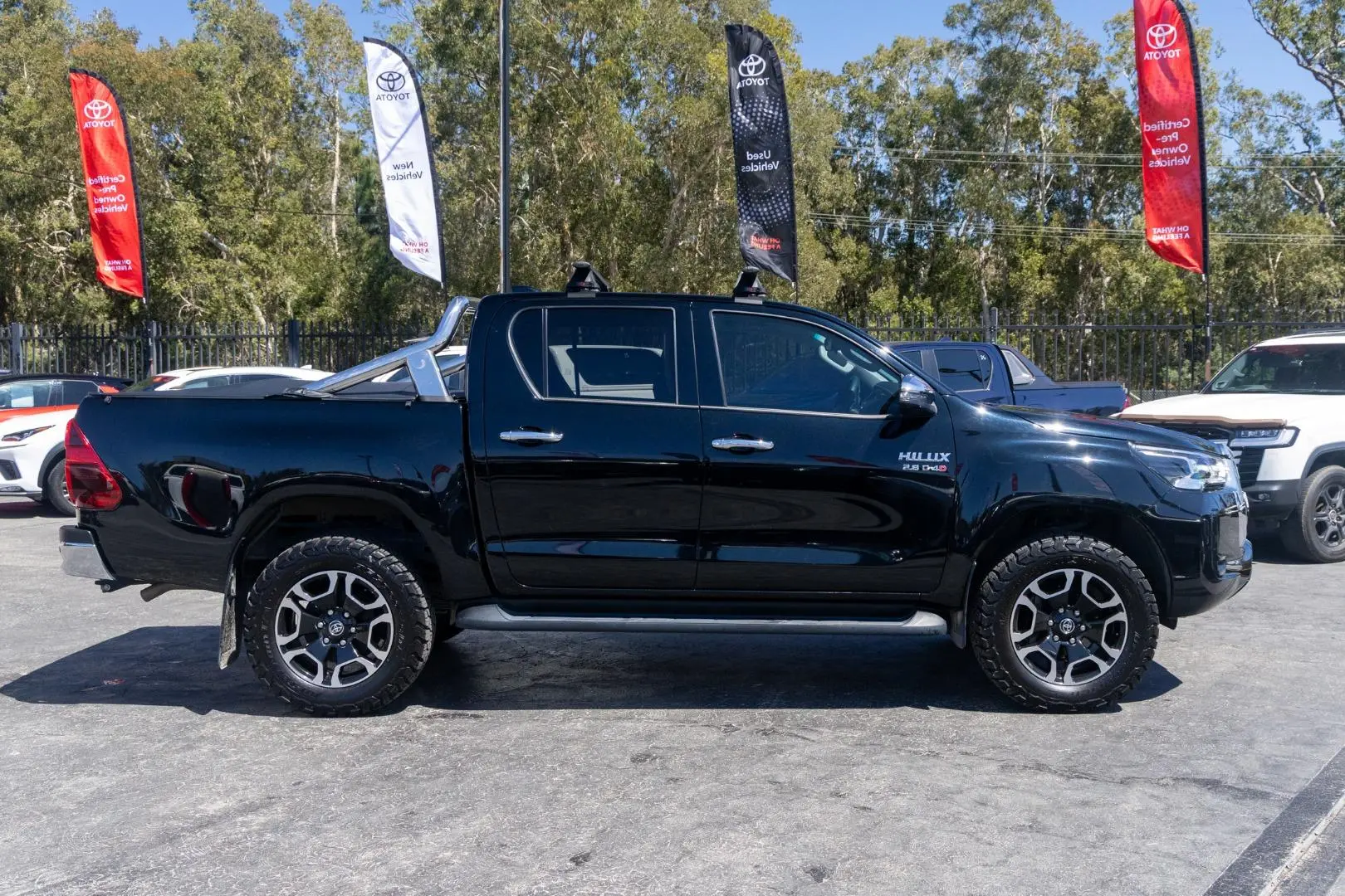 2021 Toyota Hilux Gallery Image 3