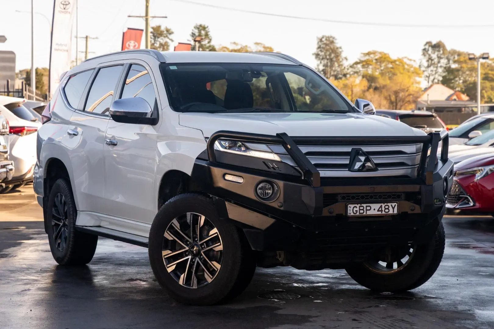 2022 Mitsubishi Pajero Sport Gallery Image 1