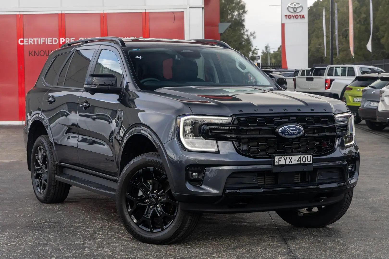 2024 Ford Everest Gallery Image 1