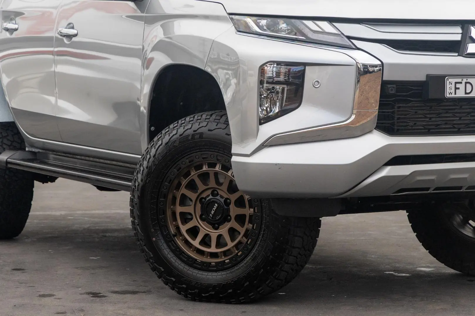 2023 Mitsubishi Triton Gallery Image 6
