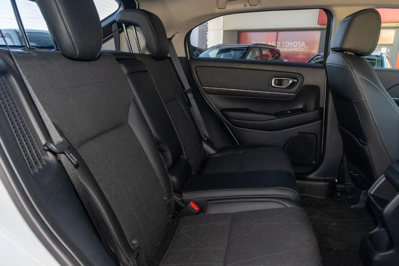 2024 Honda HR-V Gallery Image 9