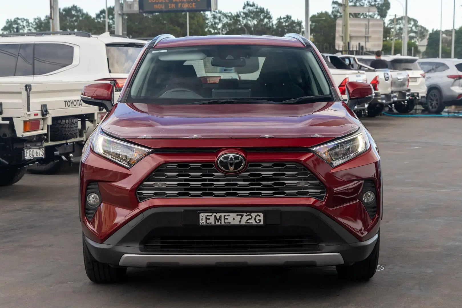 2020 Toyota RAV4 Gallery Image 4