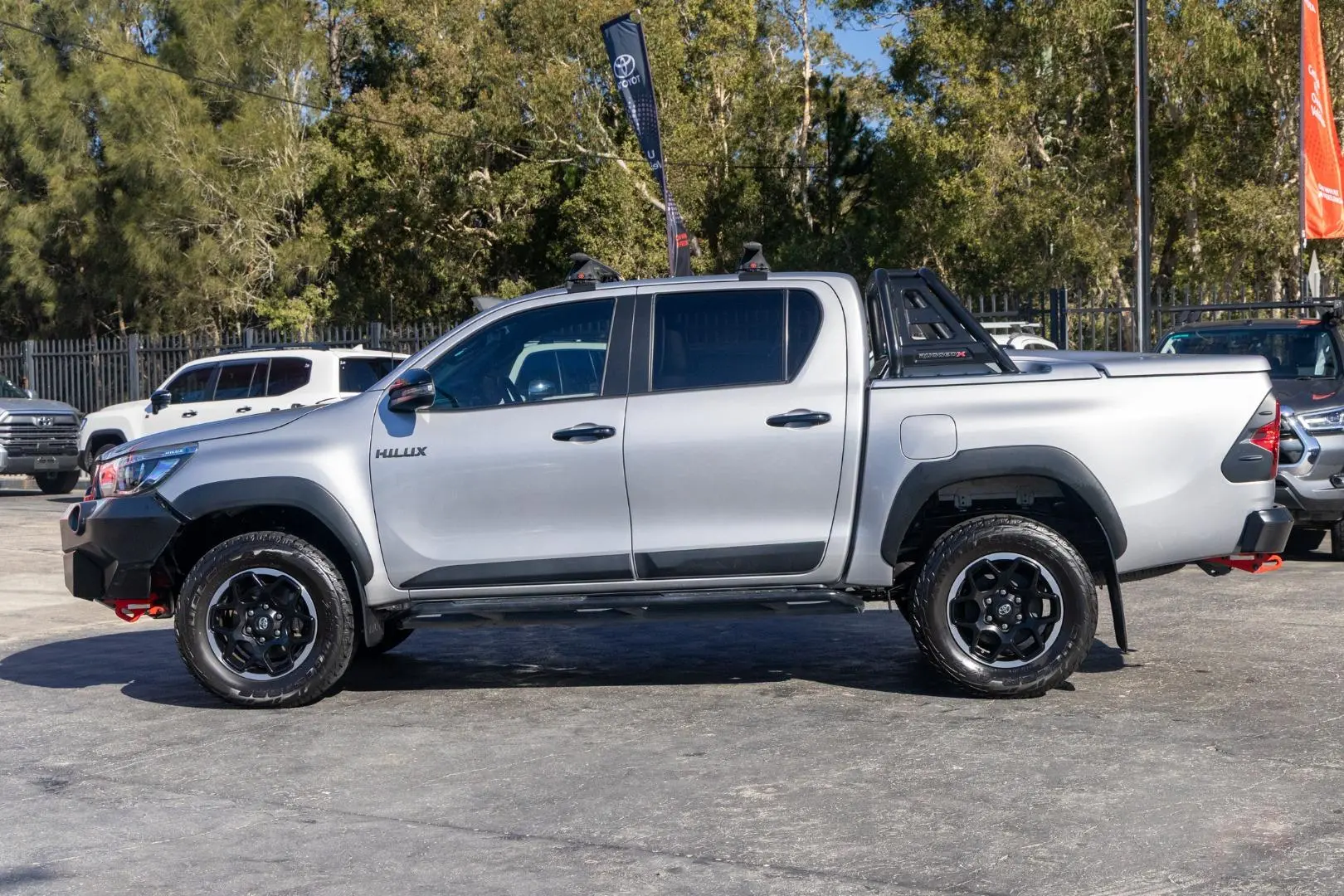 2019 Toyota Hilux Gallery Image 3