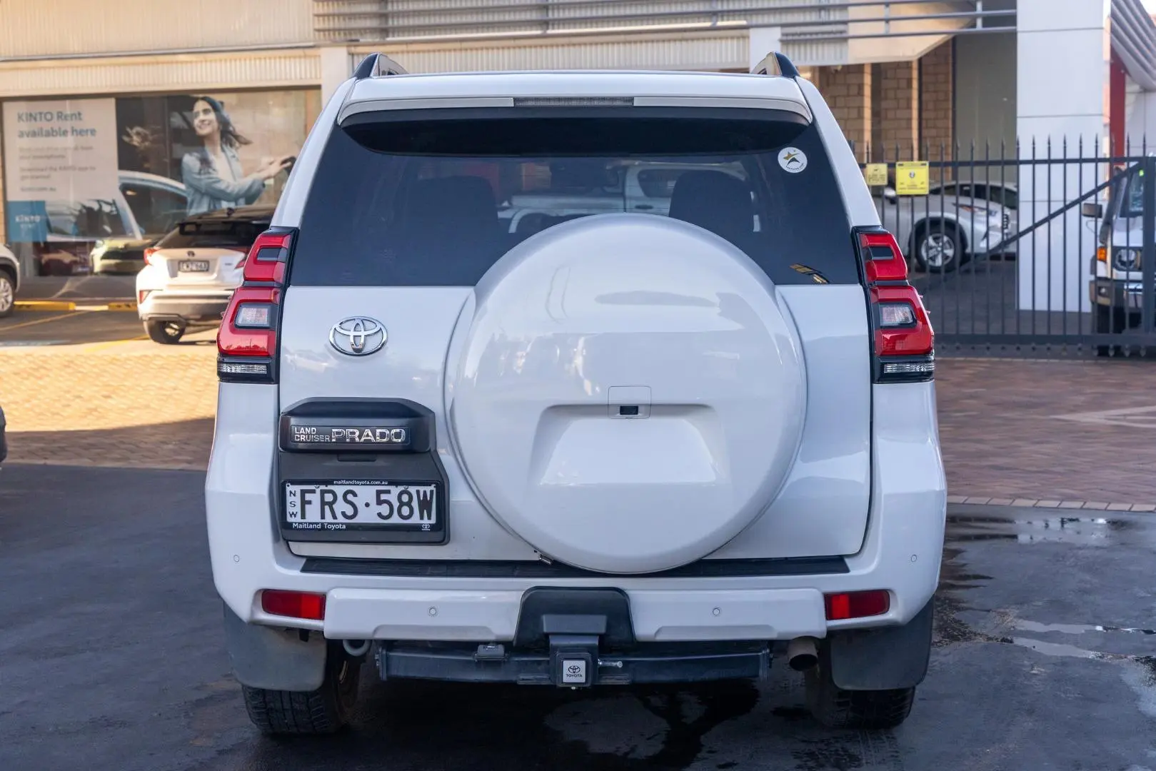 2022 Toyota Landcruiser Prado Gallery Image 5