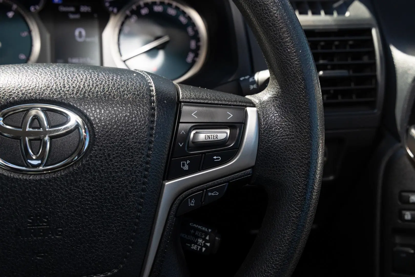 2019 Toyota Landcruiser Prado Gallery Image 12