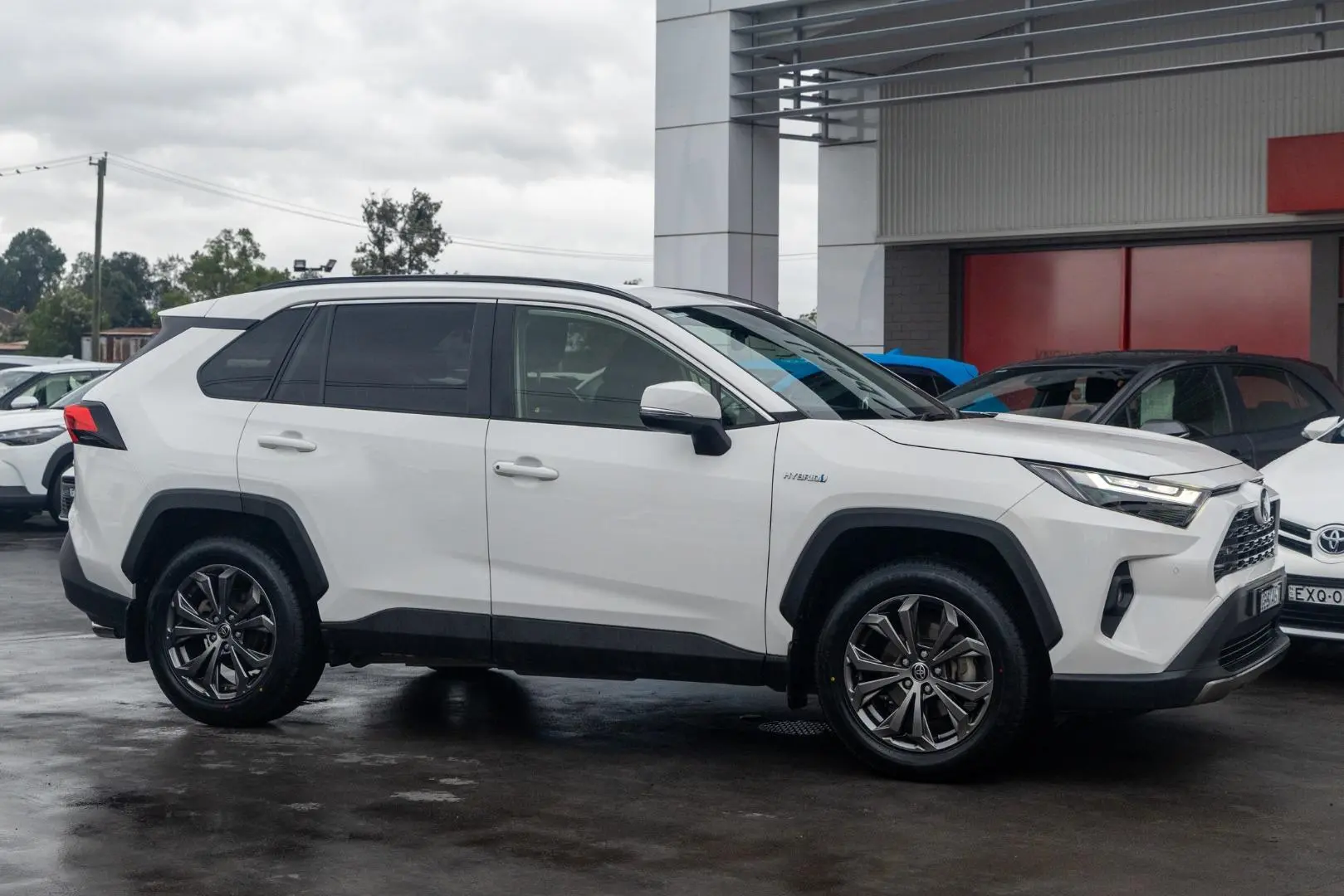 2024 Toyota RAV4 Gallery Image 3