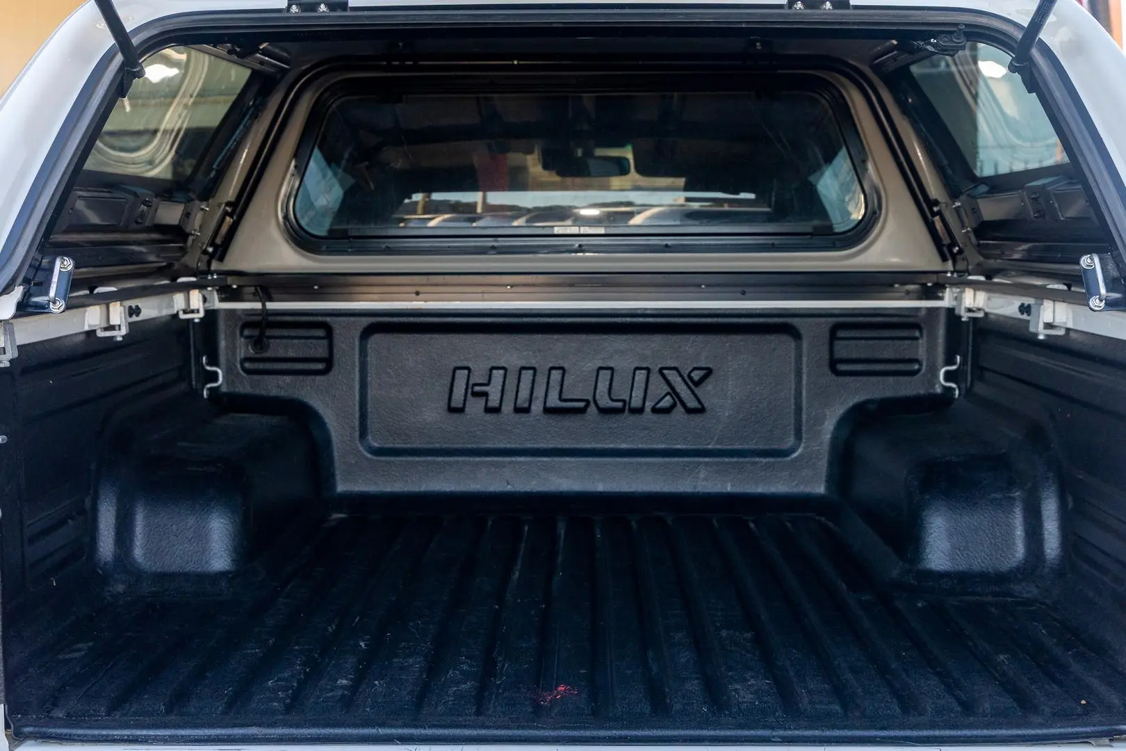 2022 Toyota Hilux Gallery Image 19