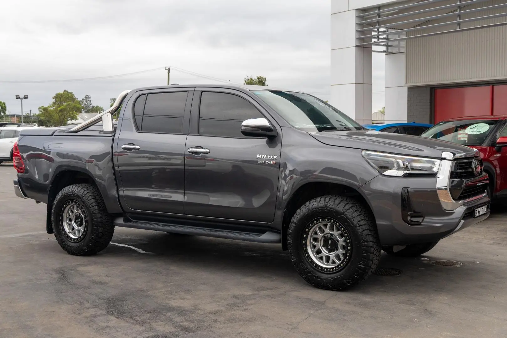 2021 Toyota Hilux Gallery Image 3