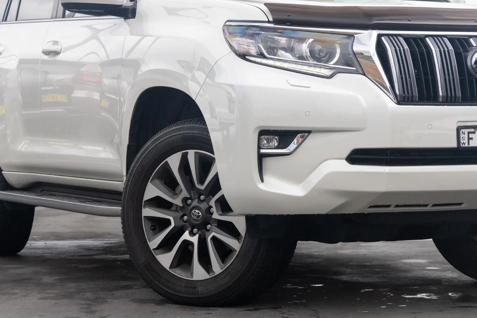 2022 Toyota Landcruiser Prado Gallery Image 6