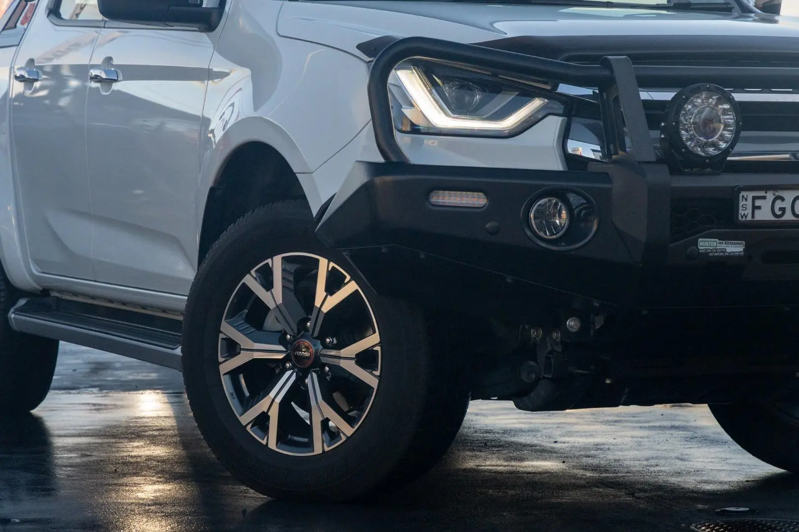 2023 Isuzu D-MAX Gallery Image 6