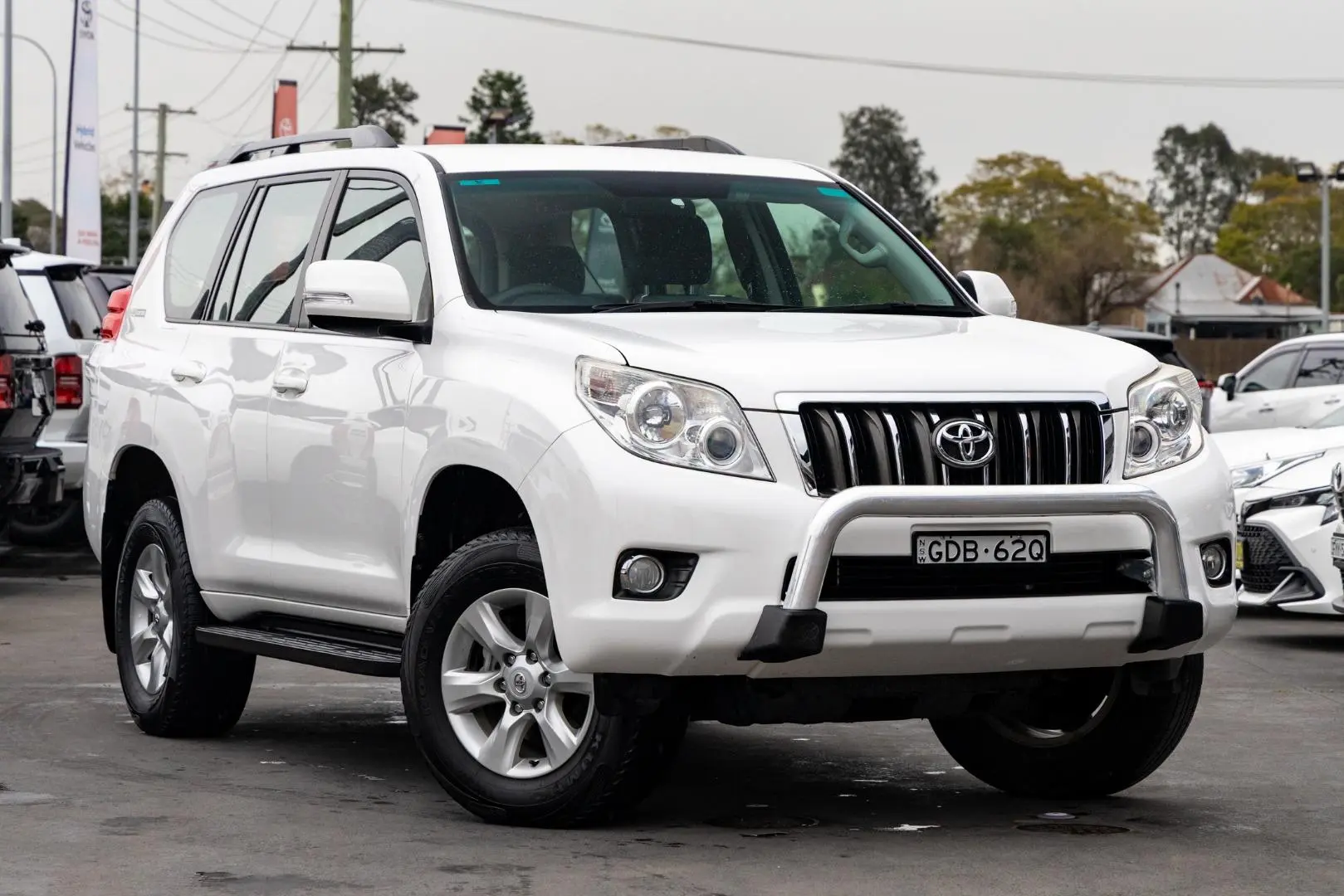 2011 Toyota Landcruiser Prado Gallery Image 1
