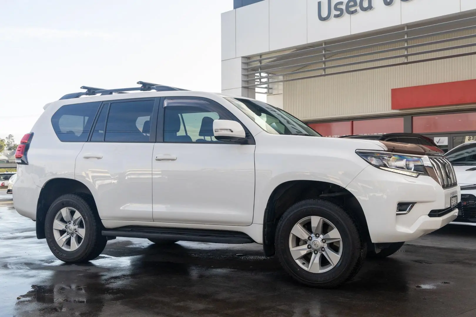 2021 Toyota Landcruiser Prado Gallery Image 3