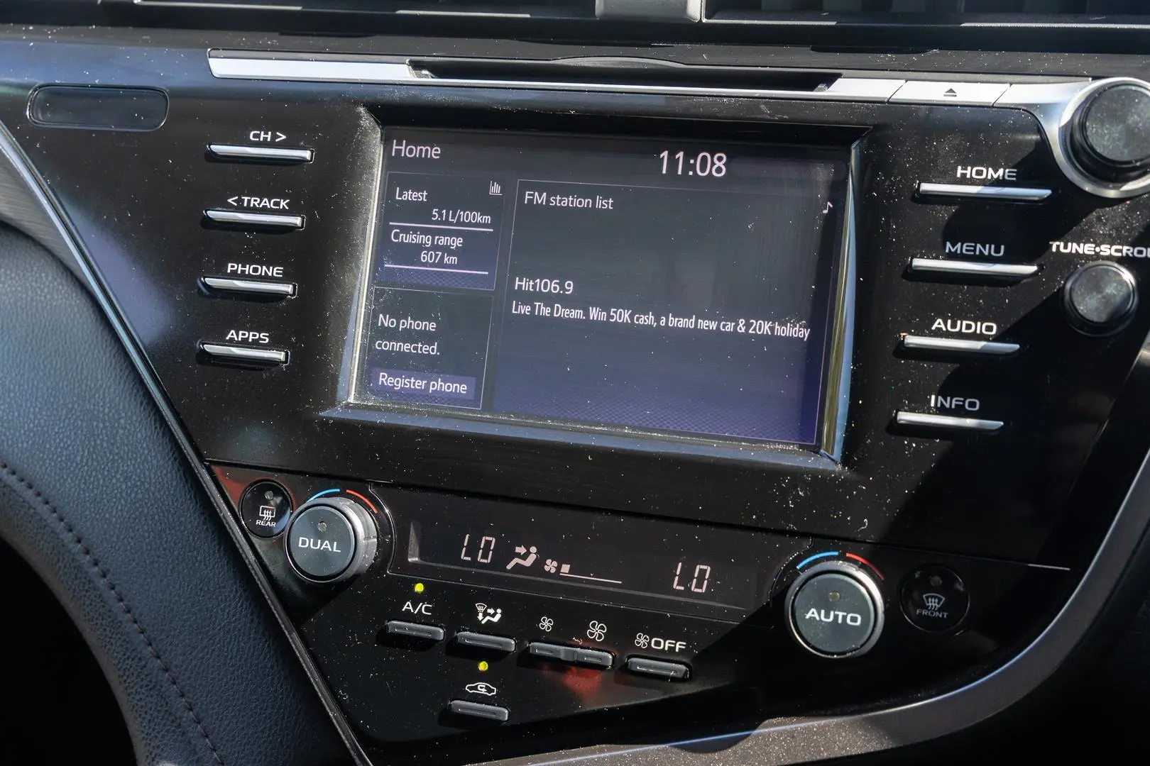 2020 Toyota Camry Gallery Image 14