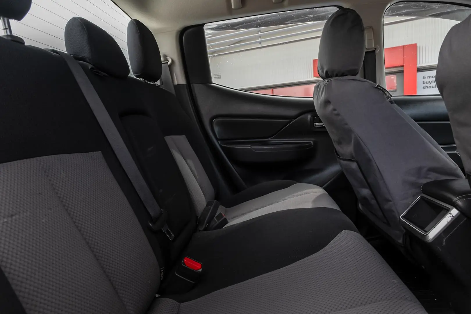 2021 Mitsubishi Triton Gallery Image 9