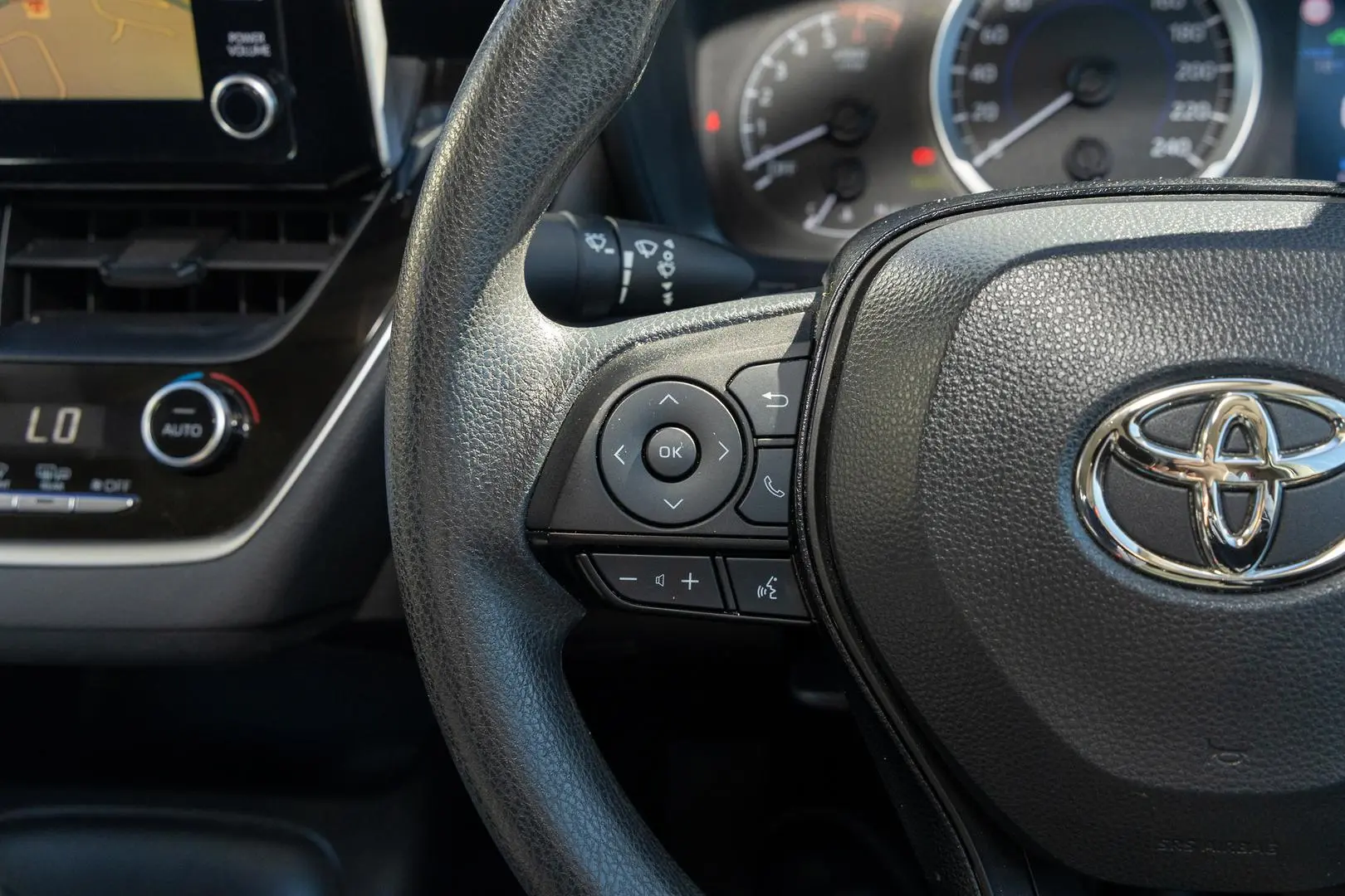 2020 Toyota Corolla Gallery Image 11