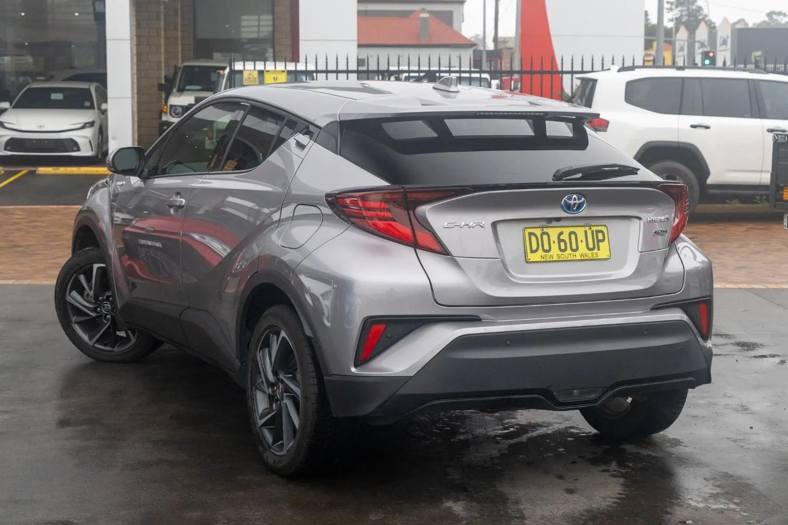 2023 Toyota C-HR Gallery Image 2