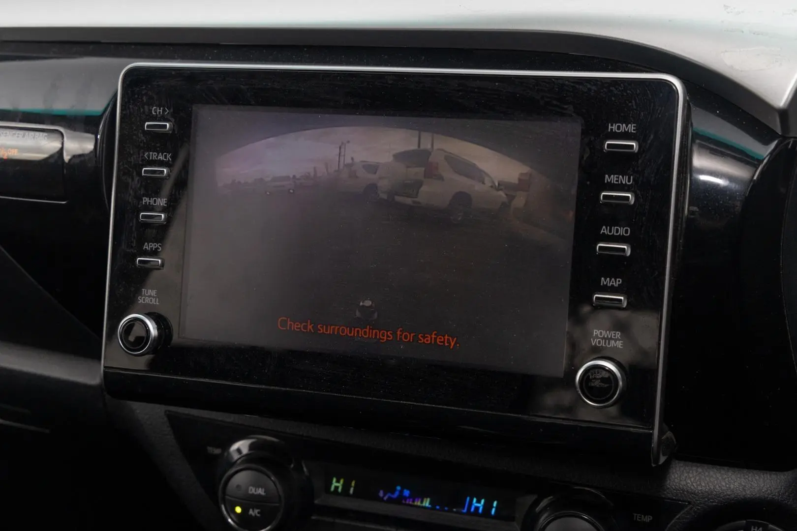 2023 Toyota Hilux Gallery Image 15
