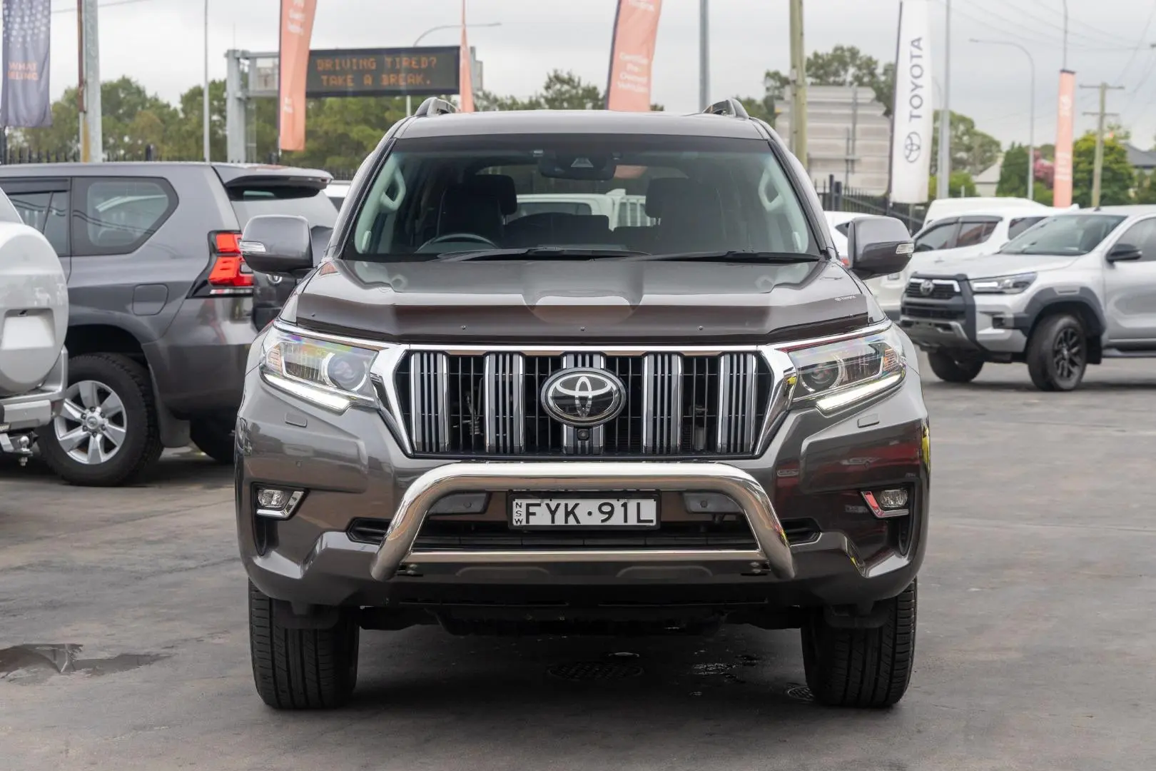2019 Toyota Landcruiser Prado Gallery Image 4