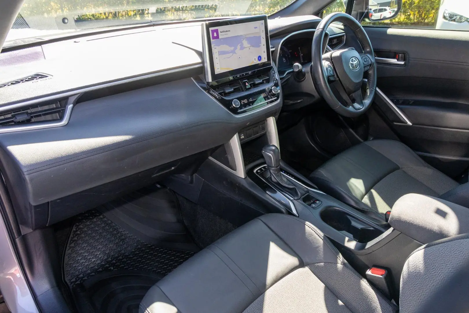 2023 Toyota Corolla Cross Gallery Image 8