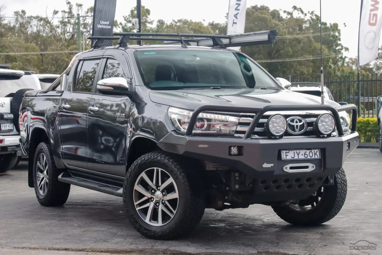 2016 Toyota Hilux Image 1