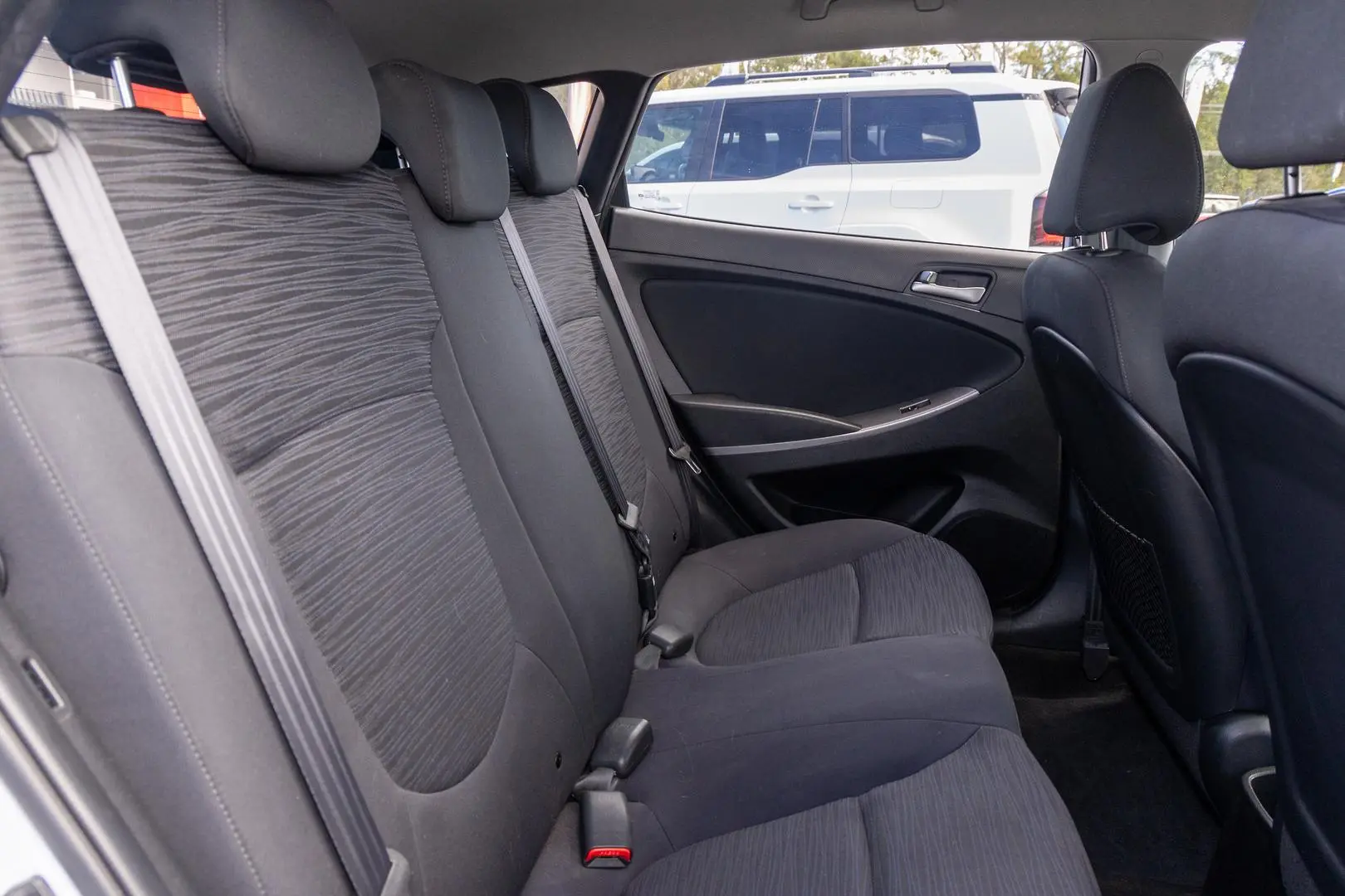 2018 Hyundai Accent Gallery Image 9