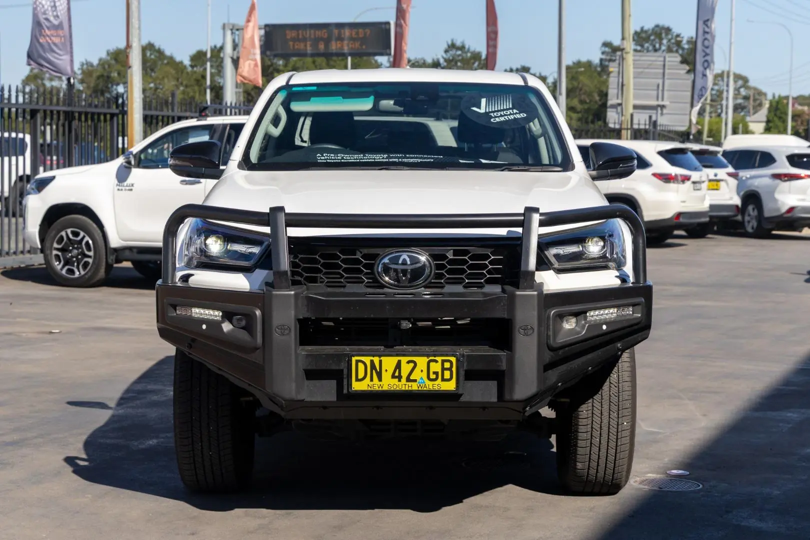 2025 Toyota Hilux Gallery Image 4