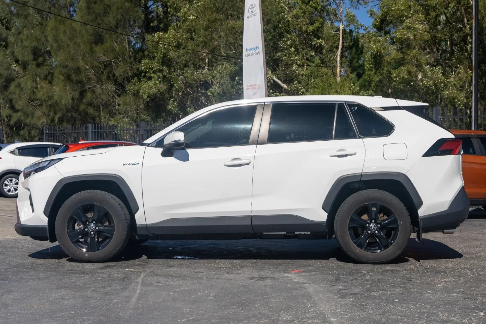 2022 Toyota Rav4 Gallery Image 3