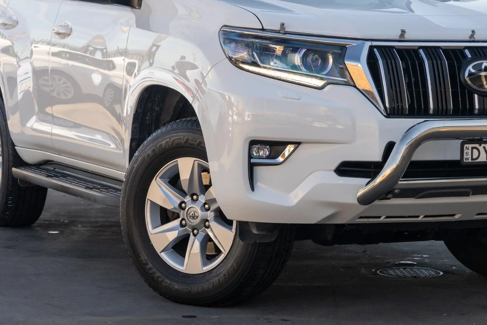 2018 Toyota Landcruiser Prado Gallery Image 5