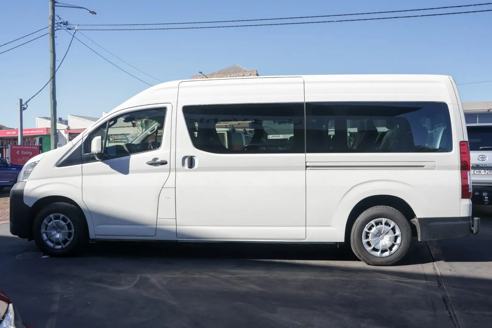 2019 Toyota Hiace Gallery Image 3