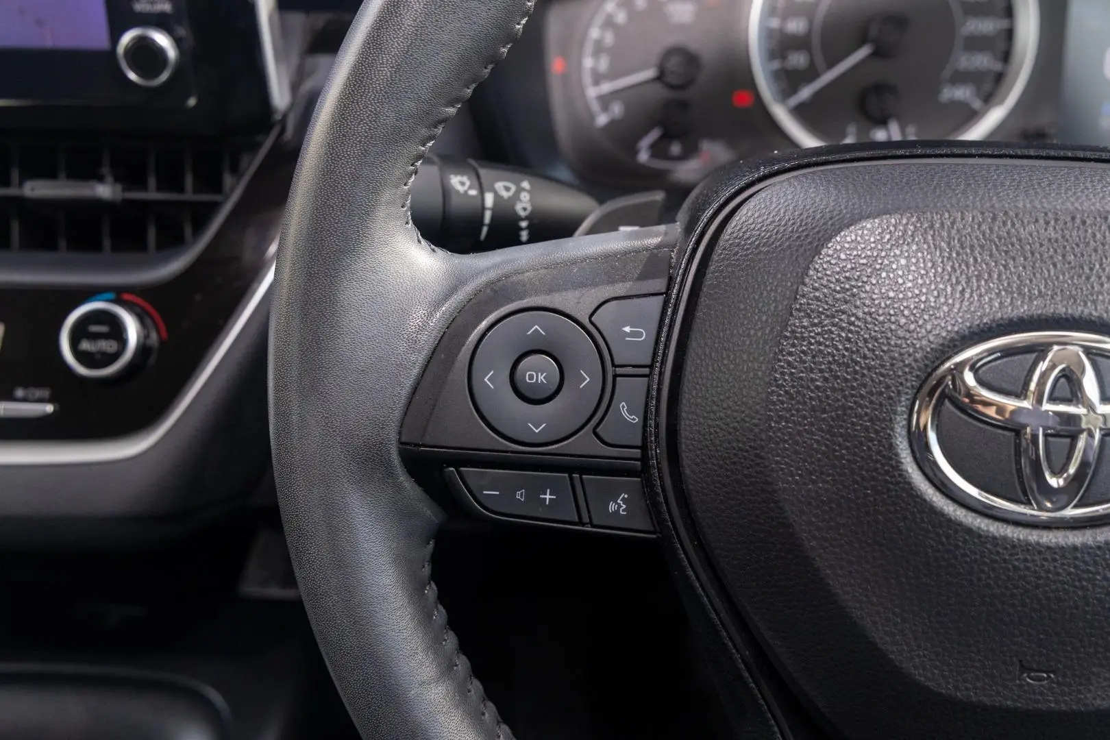 2021 Toyota Corolla Gallery Image 11
