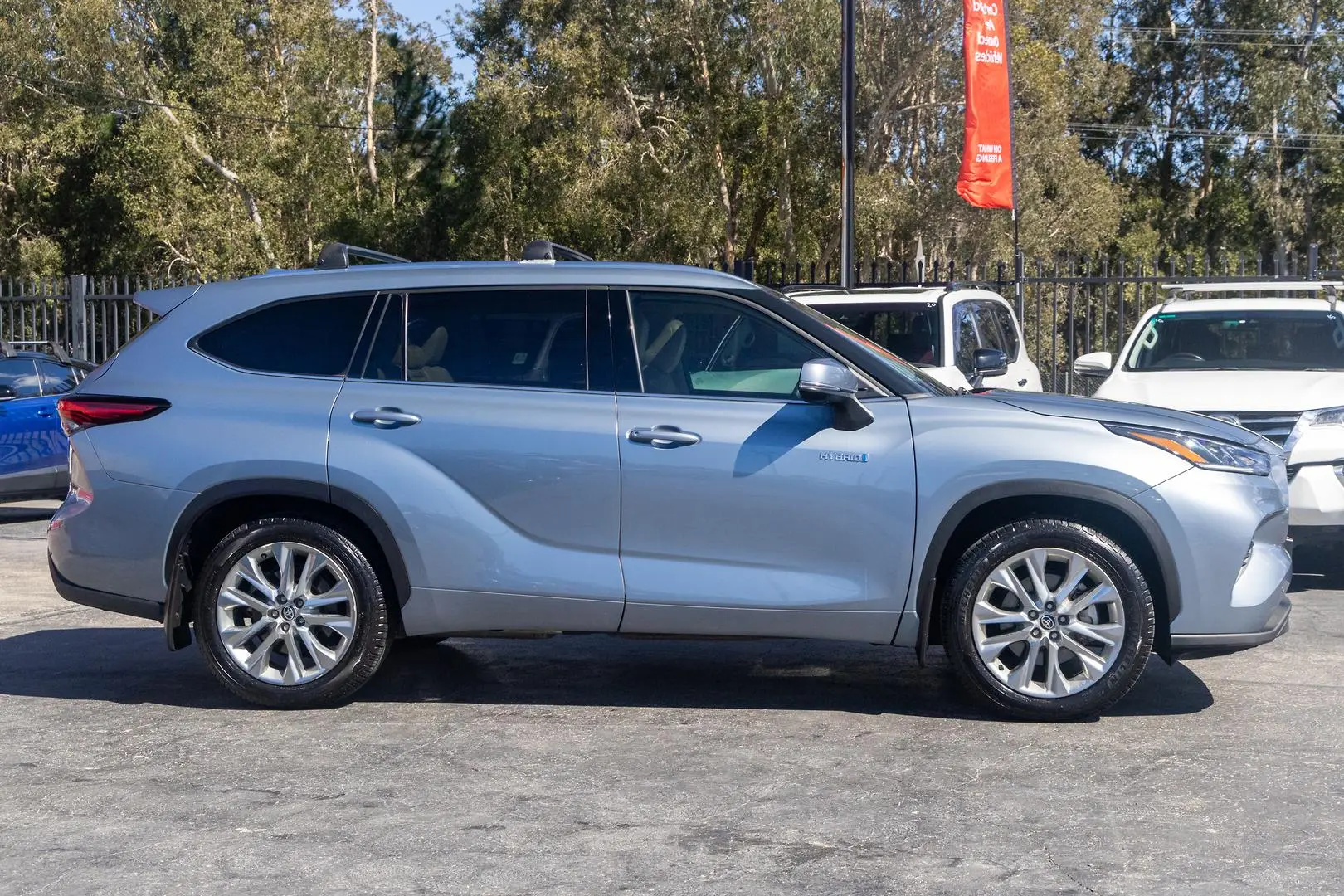 2022 Toyota Kluger Gallery Image 3