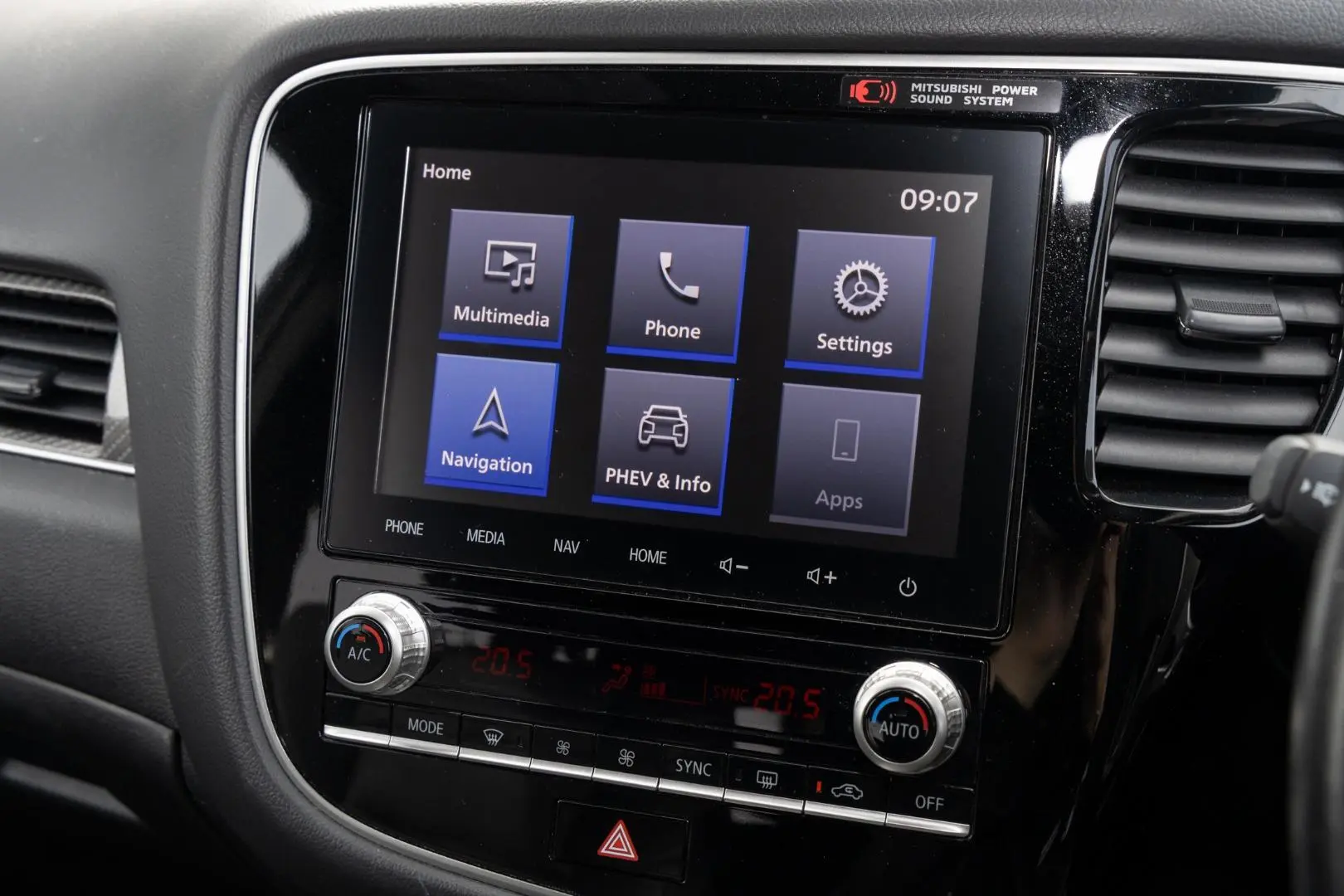 2020 Mitsubishi Outlander Gallery Image 14