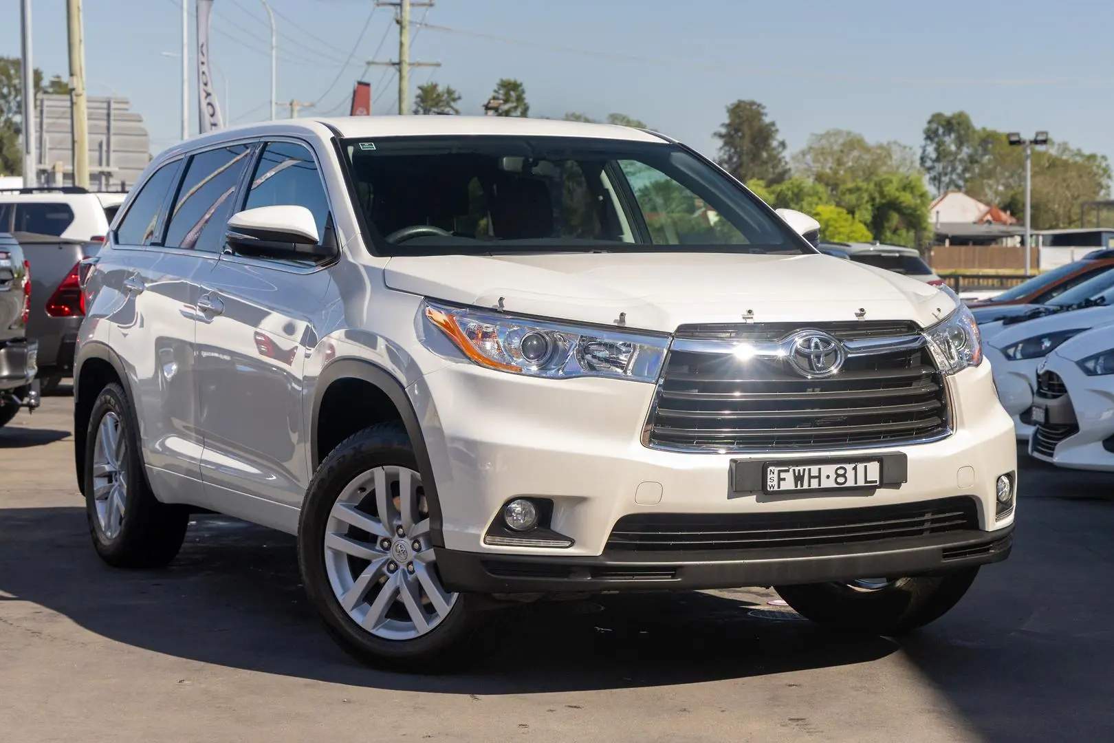 2015 Toyota Kluger Gallery Image 1