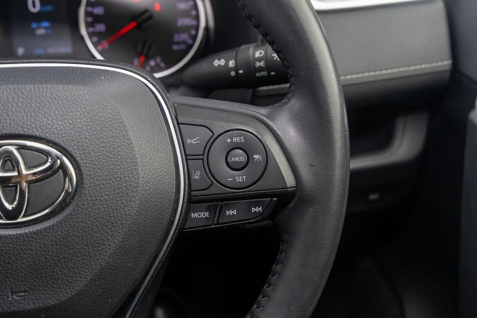 2022 Toyota RAV4 Gallery Image 12