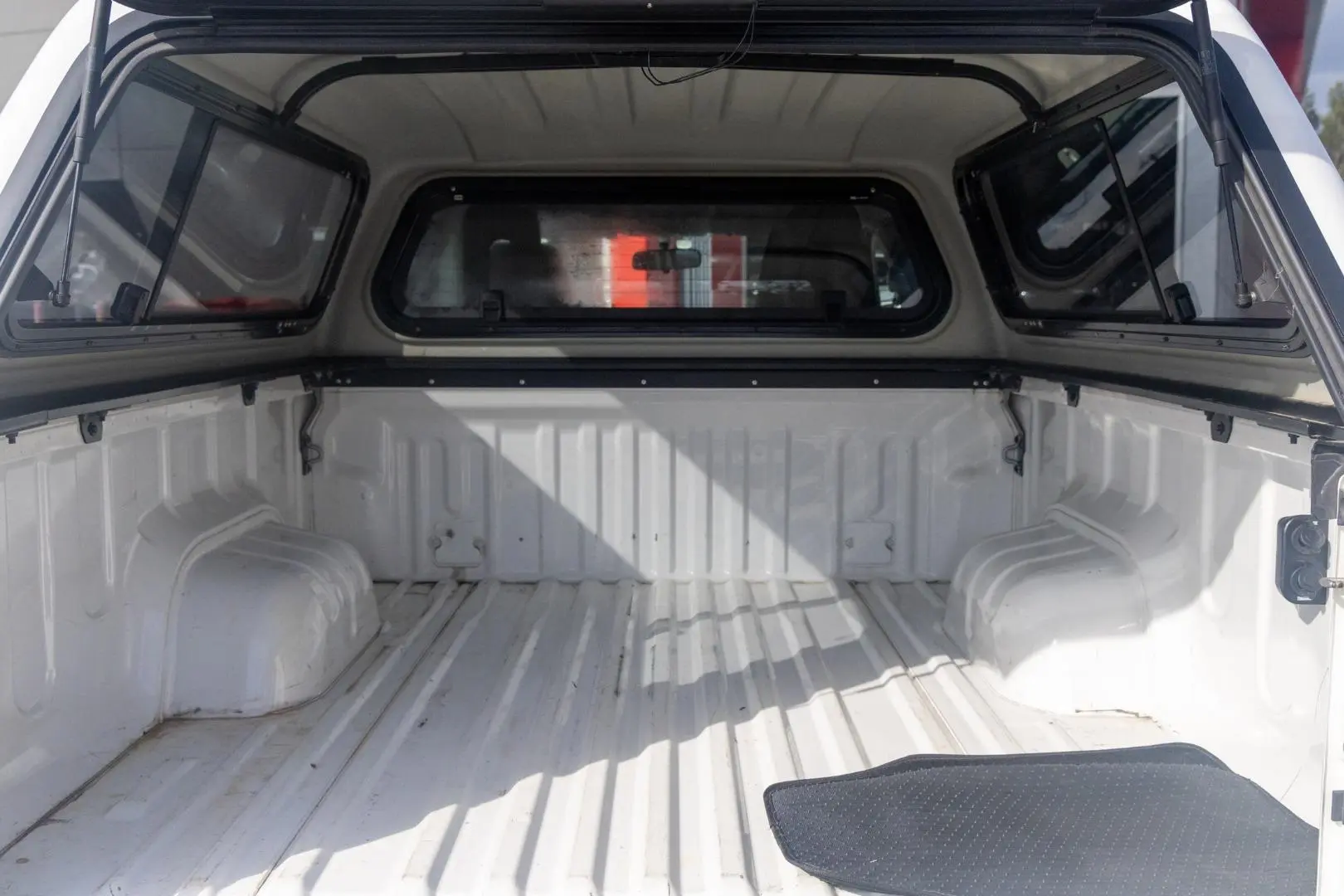 2017 Toyota Hilux Gallery Image 20