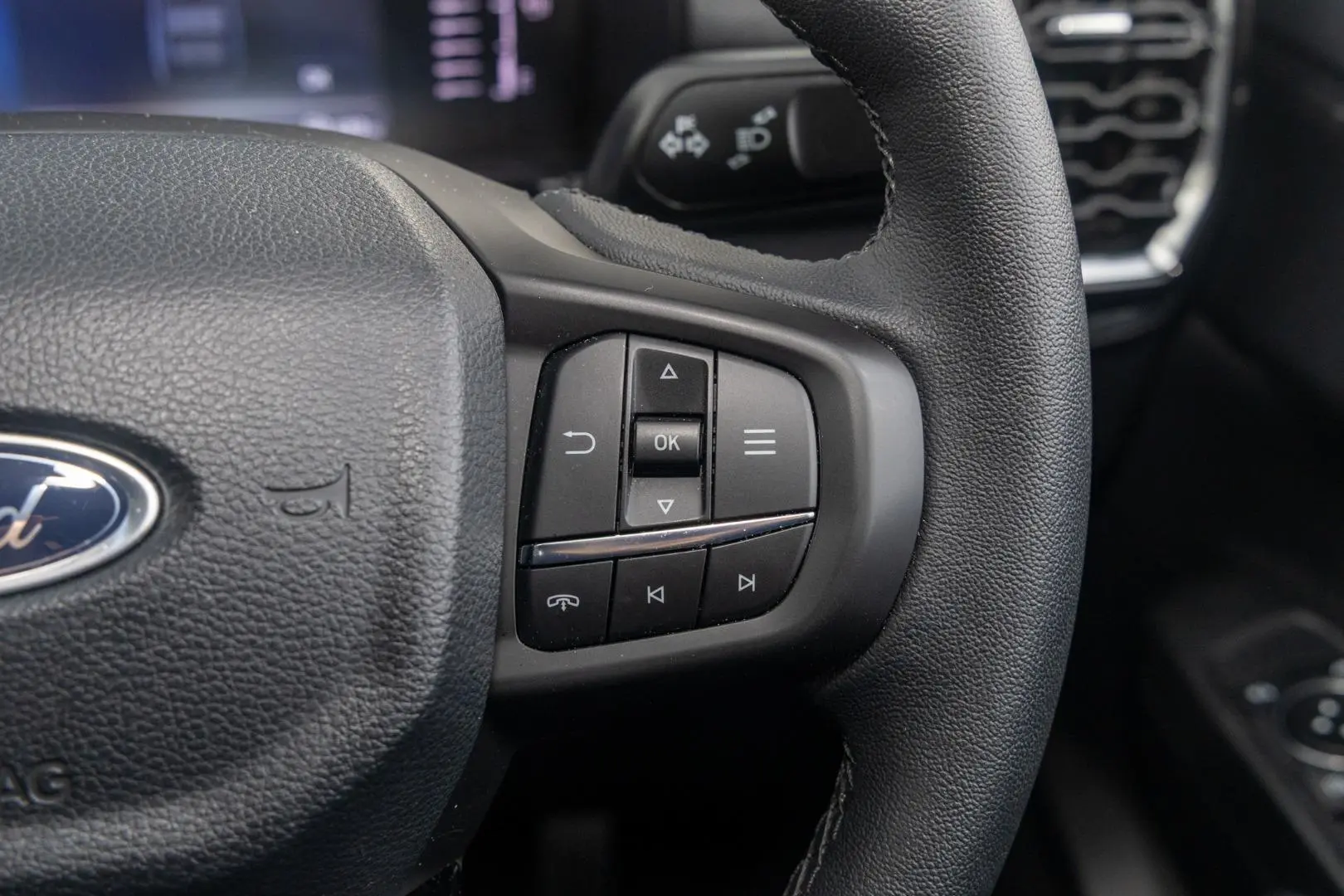 2024 Ford Everest Gallery Image 12