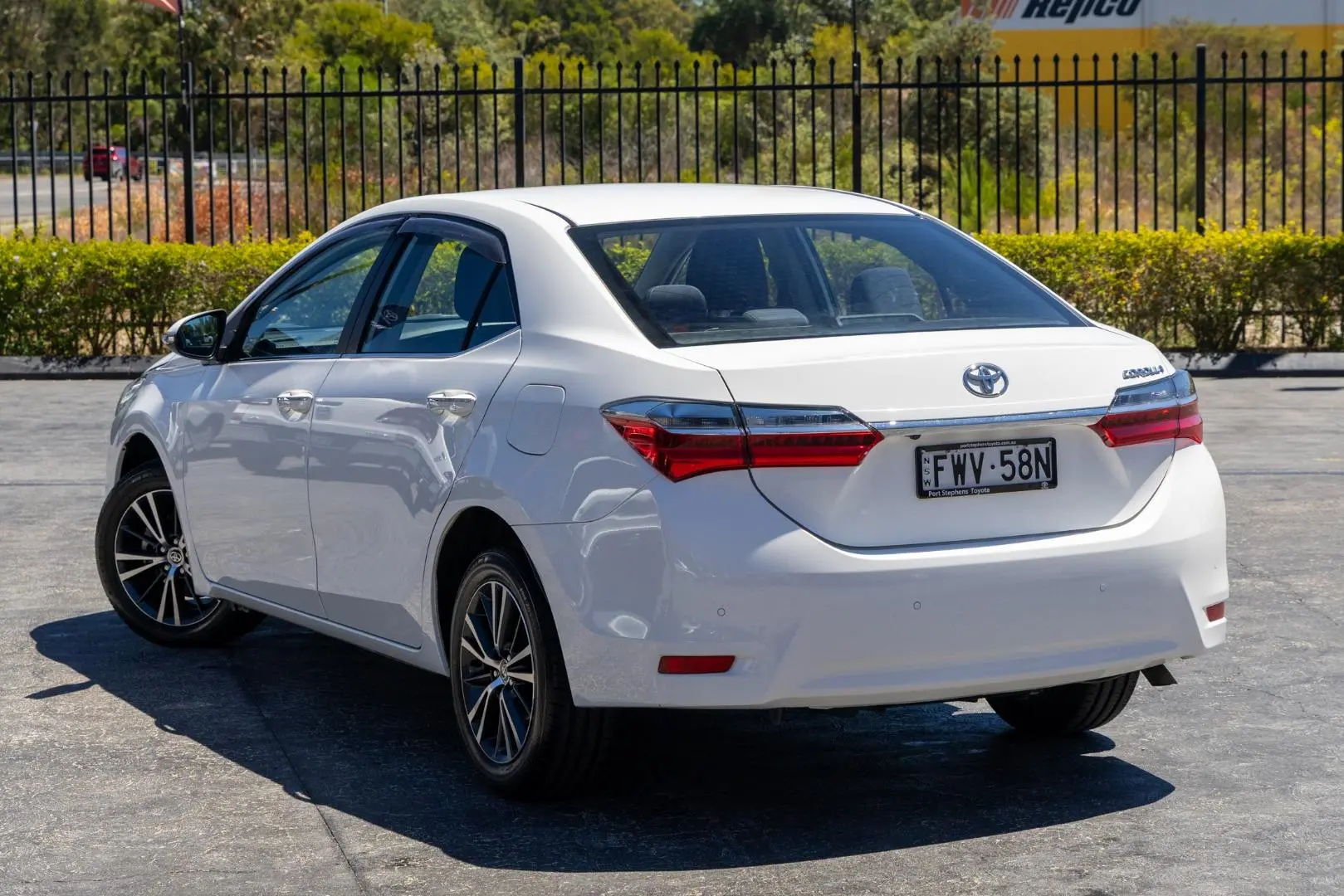 2019 Toyota Corolla Gallery Image 2