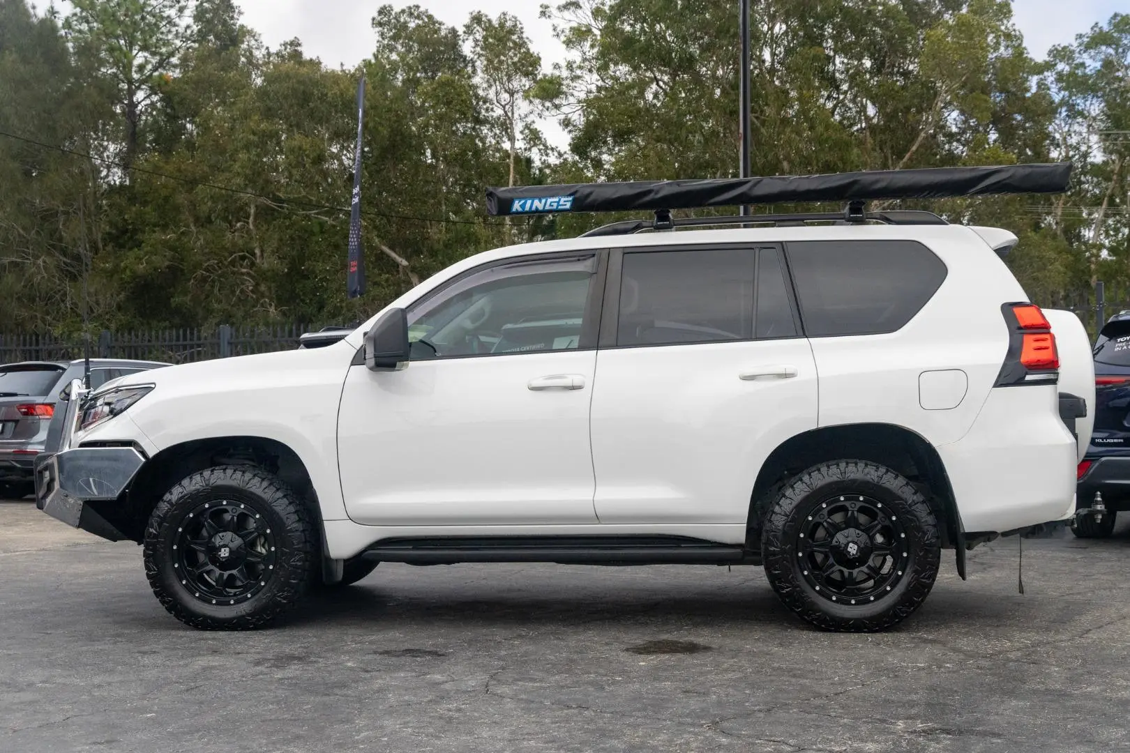 2018 Toyota Landcruiser Prado Gallery Image 3