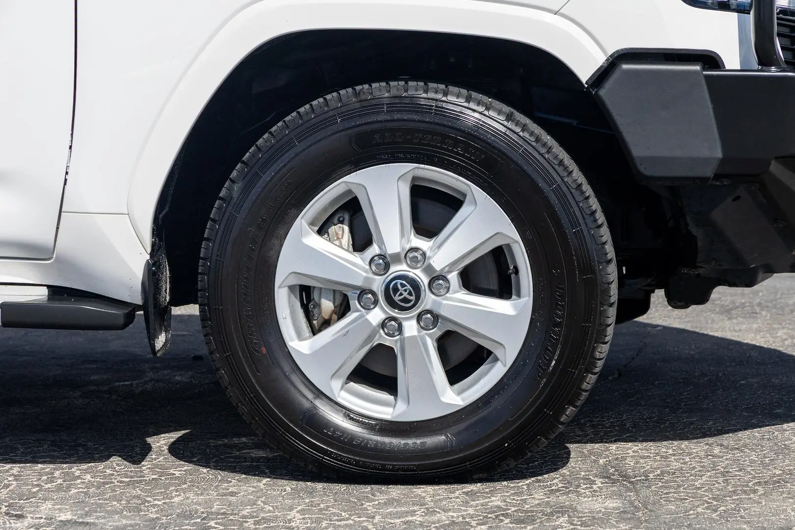 2024 Toyota Landcruiser Gallery Image 21