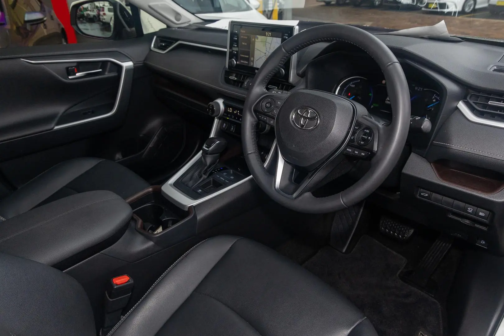 2021 Toyota RAV4 Gallery Image 5