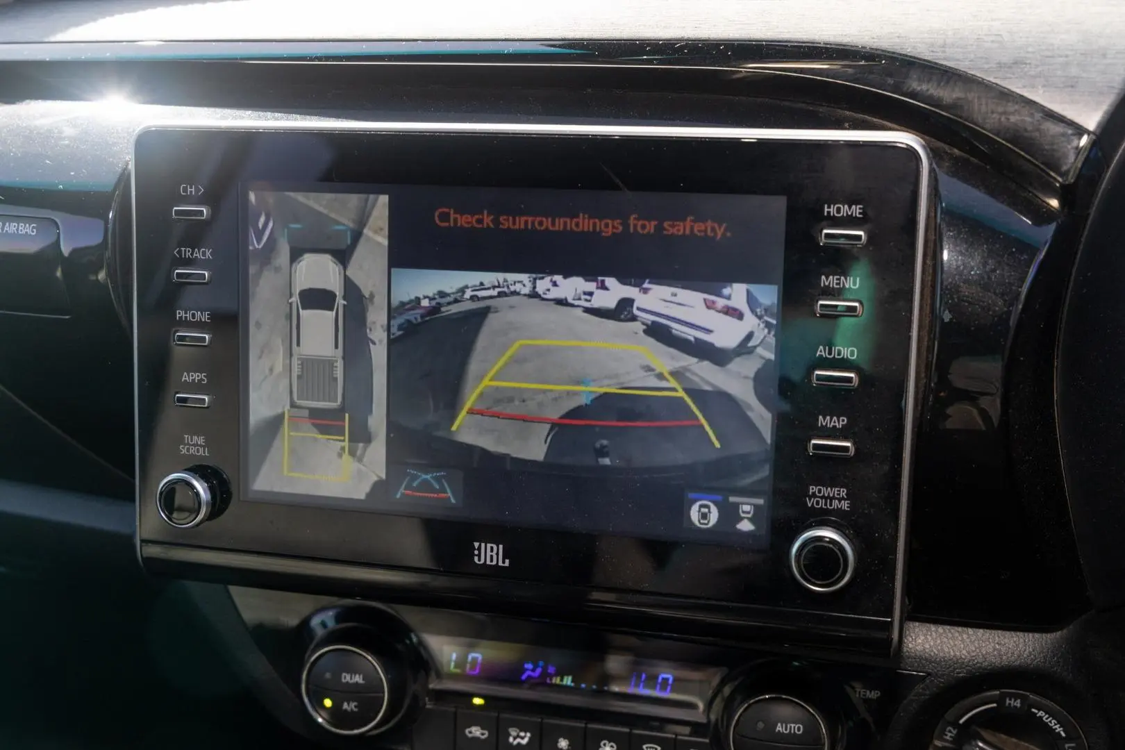 2023 Toyota Hilux Gallery Image 15