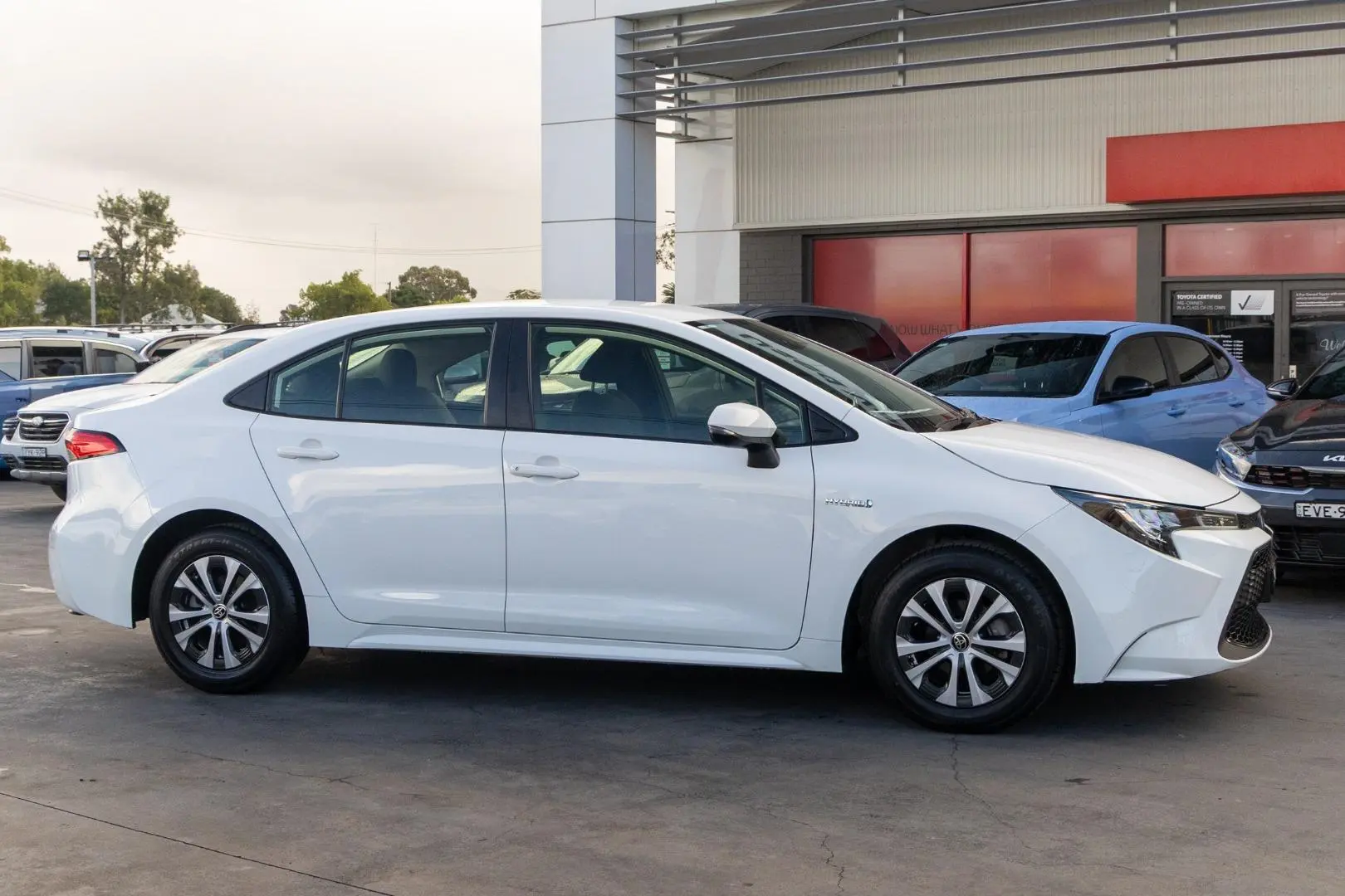 2020 Toyota Corolla Gallery Image 3