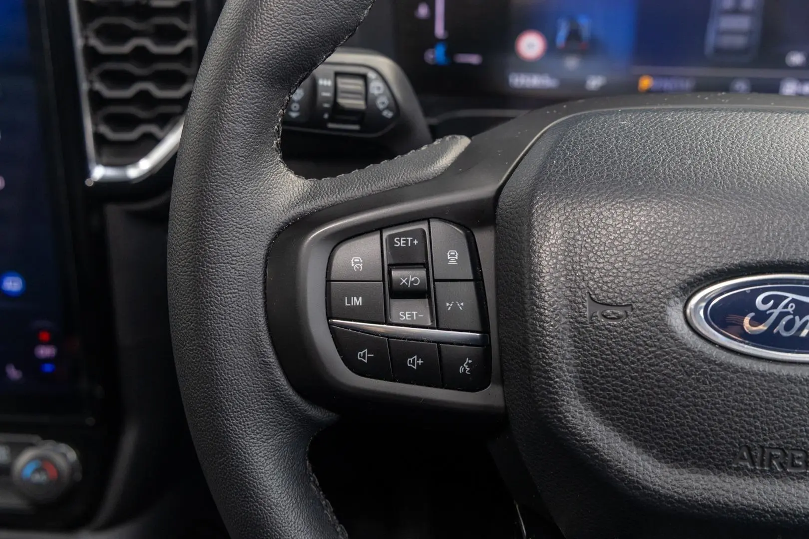 2024 Ford Everest Gallery Image 11