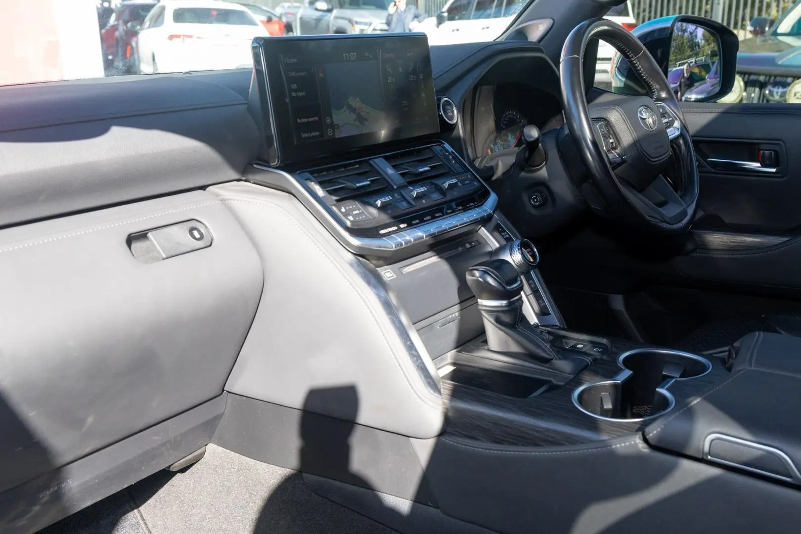 2022 Toyota Landcruiser Gallery Image 8