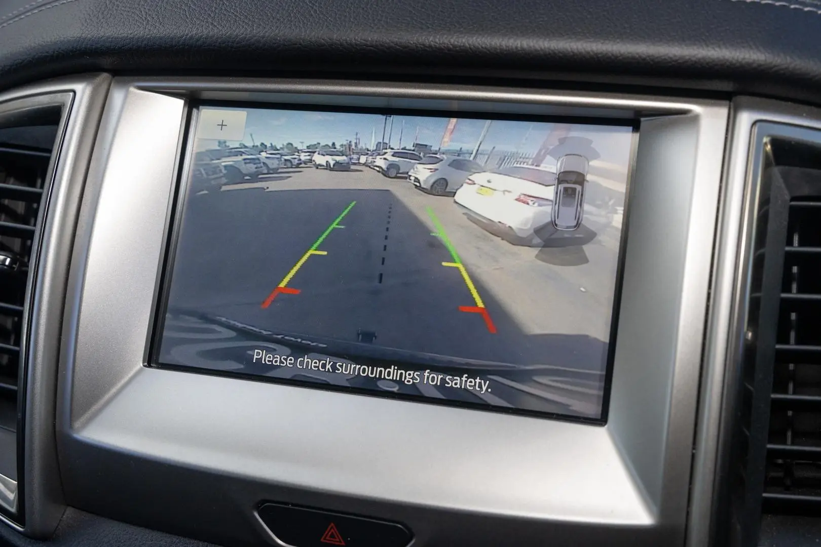 2018 Ford Everest Gallery Image 14