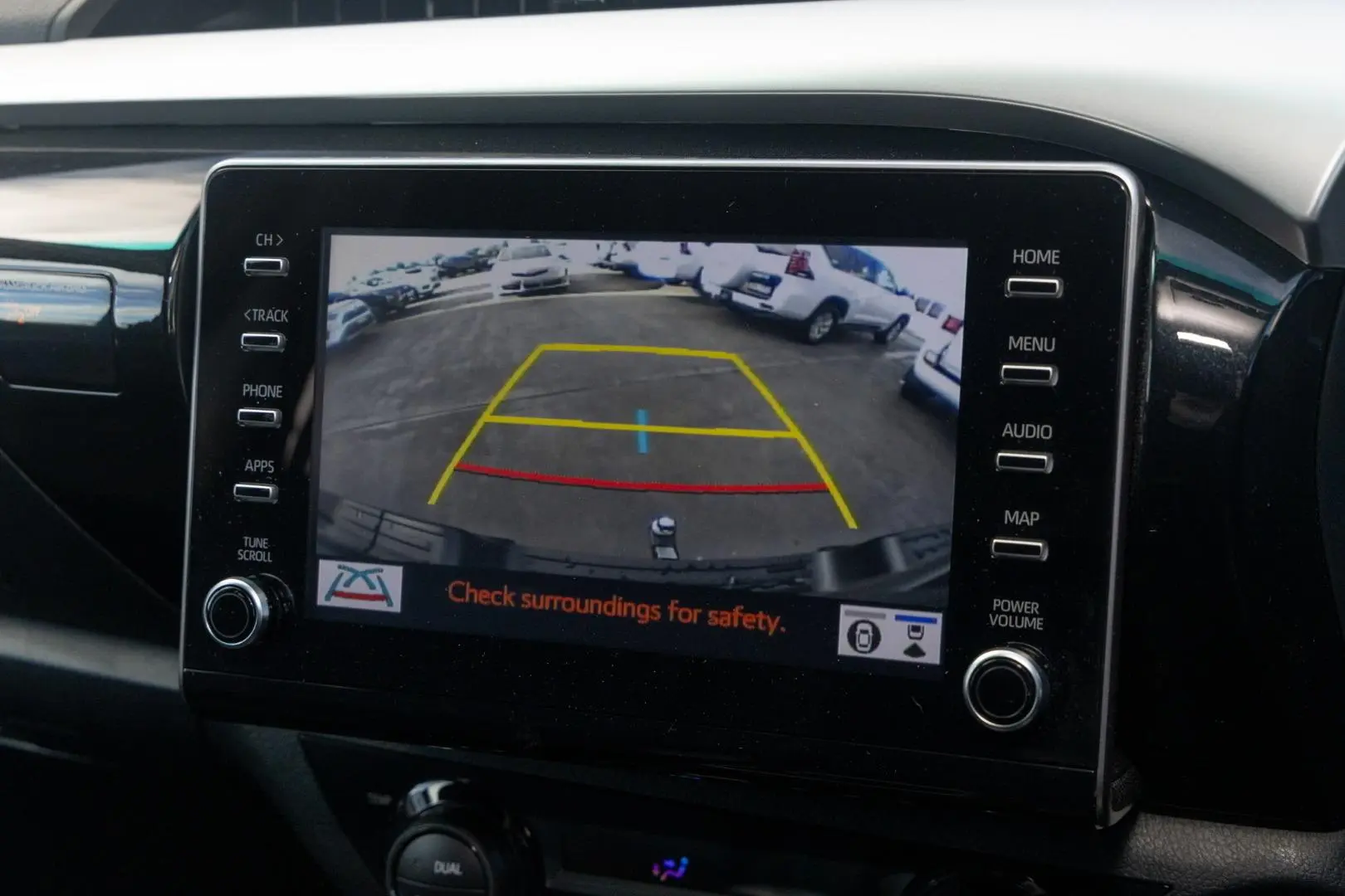 2024 Toyota Hilux Gallery Image 15