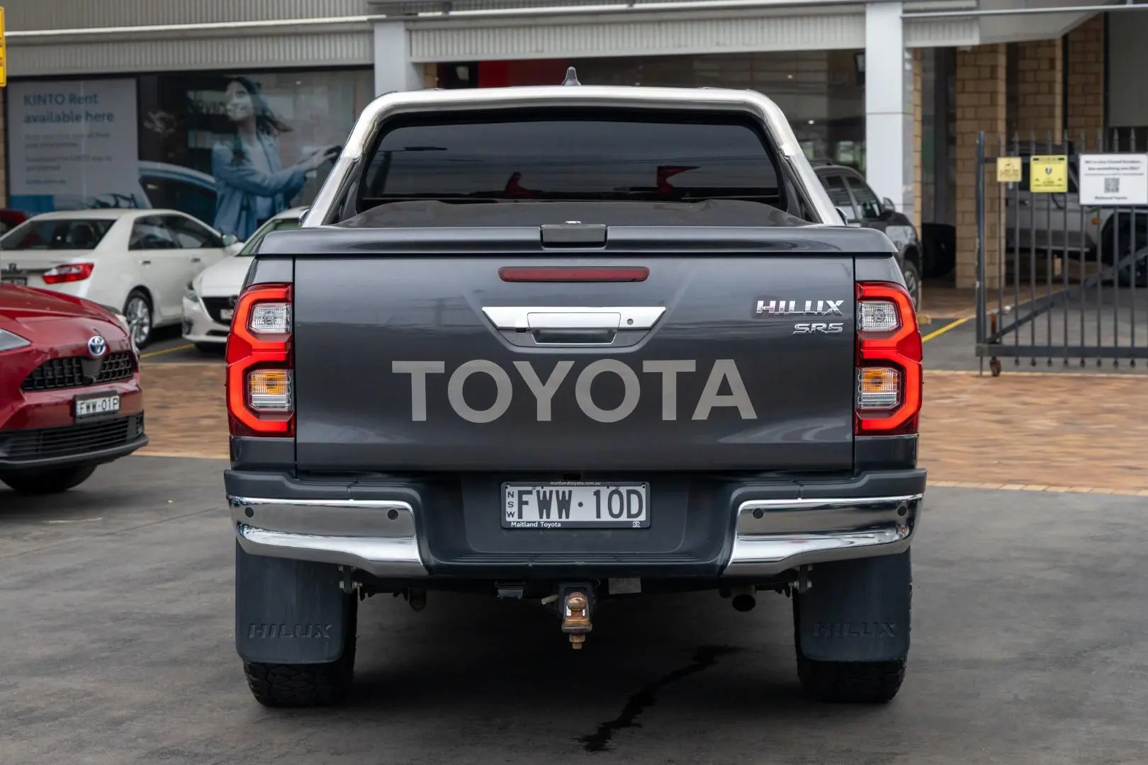 2021 Toyota Hilux Gallery Image 5