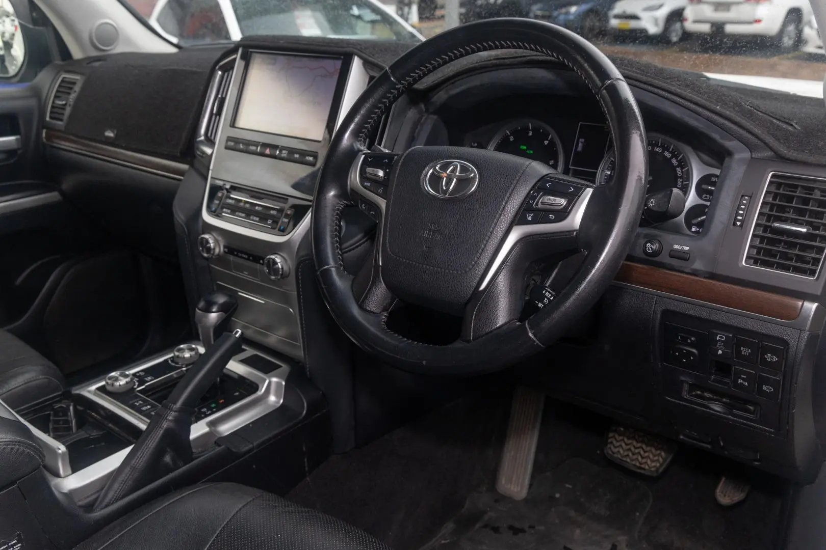 2019 Toyota Landcruiser Gallery Image 7